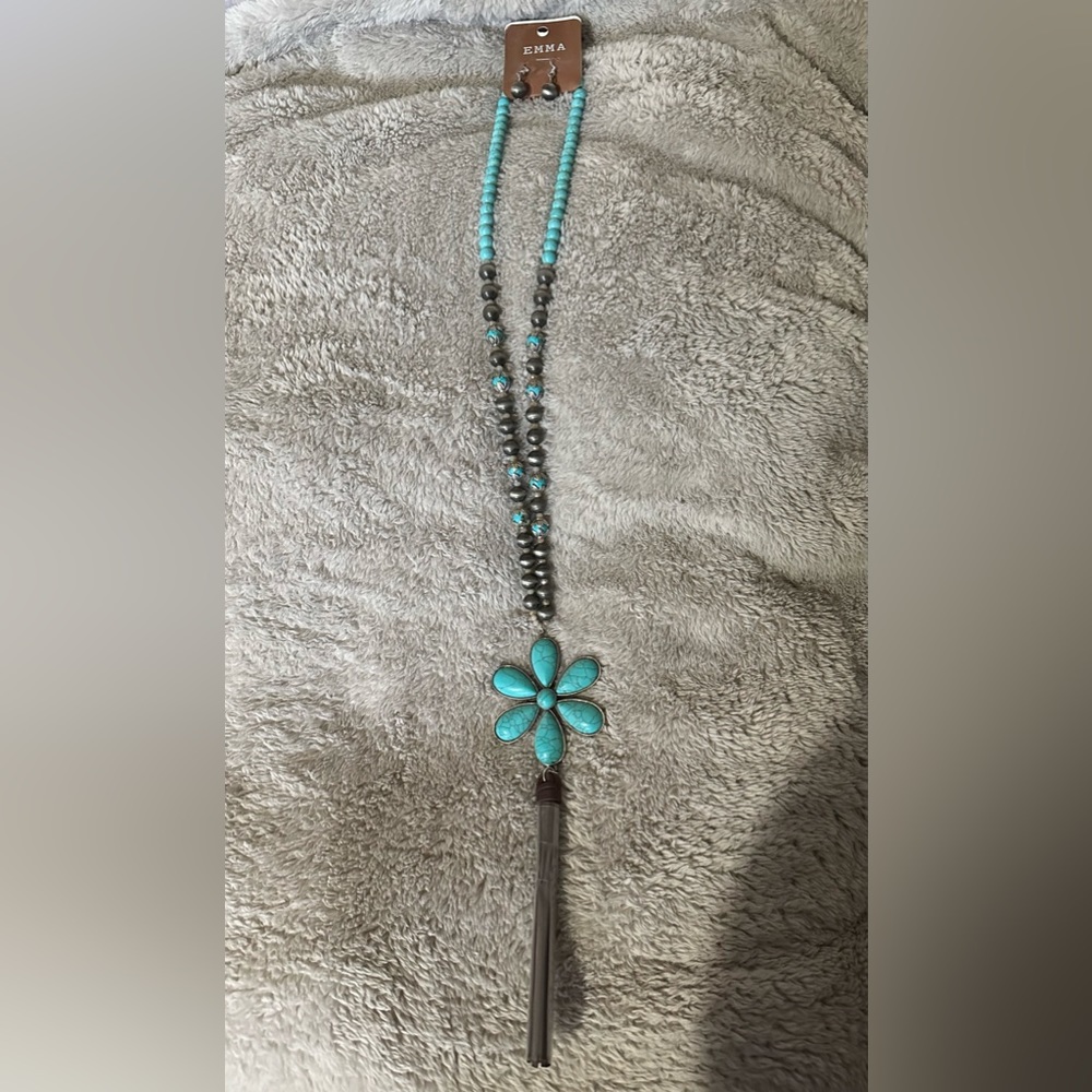 EMMA Necklace. NWT
